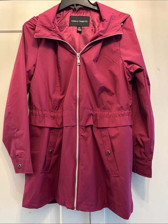 Vince Camuto Jackets & Blazers - Vince Camuto Women's Raspberry Zip-Front Trench Coat